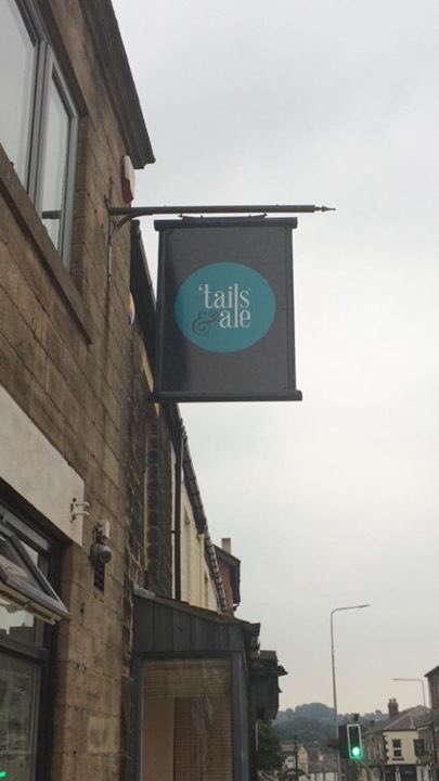 TailsandAle's tweet photo. Signs are up! Can't wait for the main sign to be done ππ»#thingsareshapingup https://t.co/8CT2N8uqns