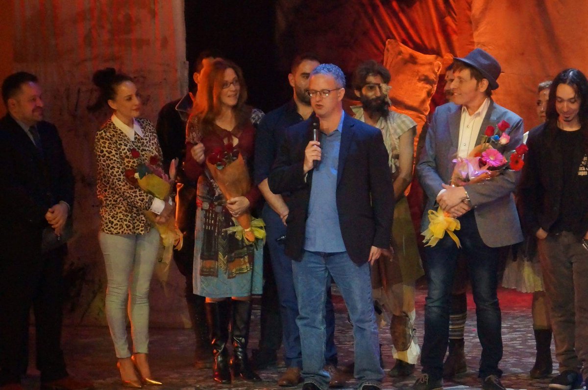 6666taz's tweet photo. #AlfombraRoja #URINGTOWNMX @icaroteatro @mseptien @LauraLuz111 @NataliaSosaDiva  @juantorres_tdp  @ManojoDeIdeasRP 
#AleMostra https://t.co/ZEuN6yjSjg