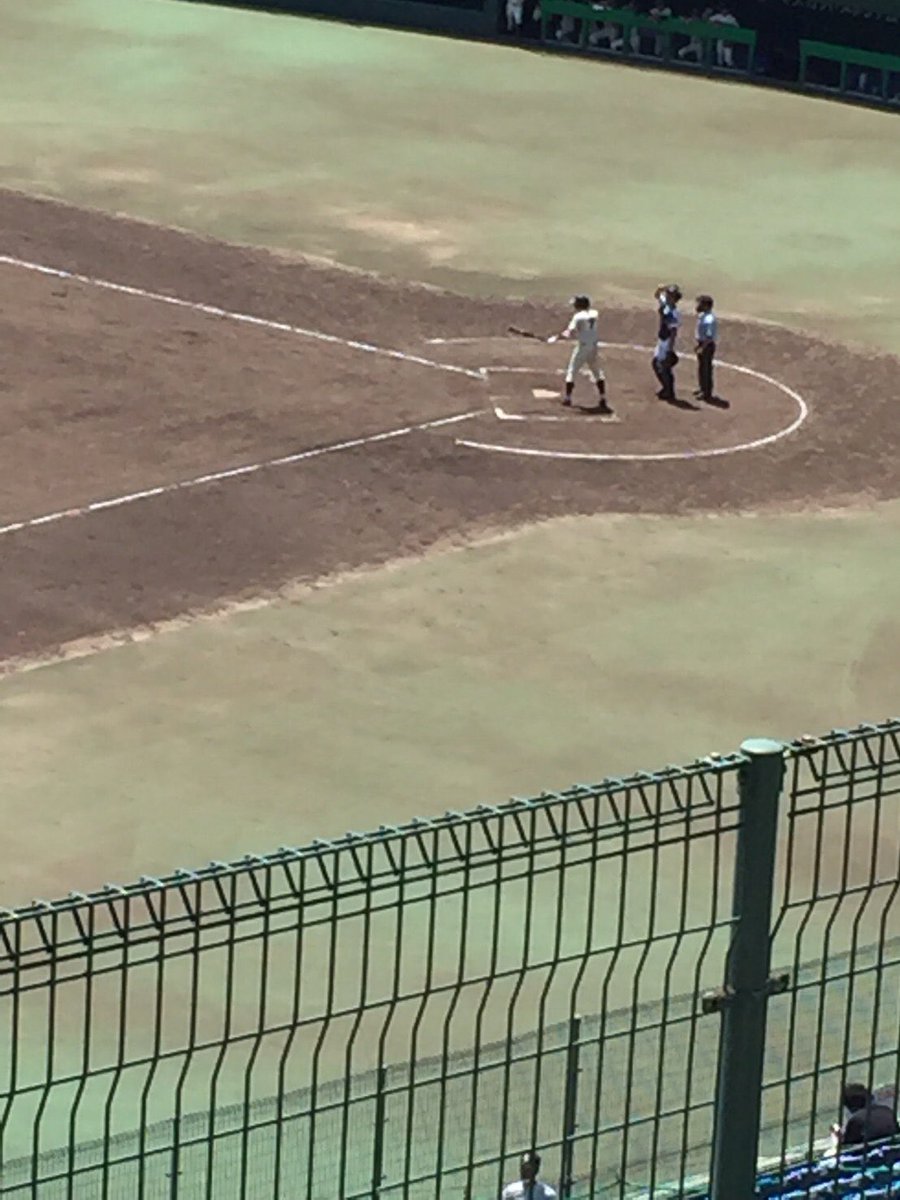 Sh11Ko09's tweet photo. 今日で津山工業硬式野球部を引退しました！
小学五年から野球始めて今日まで8年間やってきてほんまあっという間におわったー！
三年6人という少ない人数だったけど最後まで一緒に野球できて楽しかった😁
これからはそれぞれの進路に向かって頑張ろう👍
今までありがとう！！🙏 https://t.co/Eg82zgGrcE
