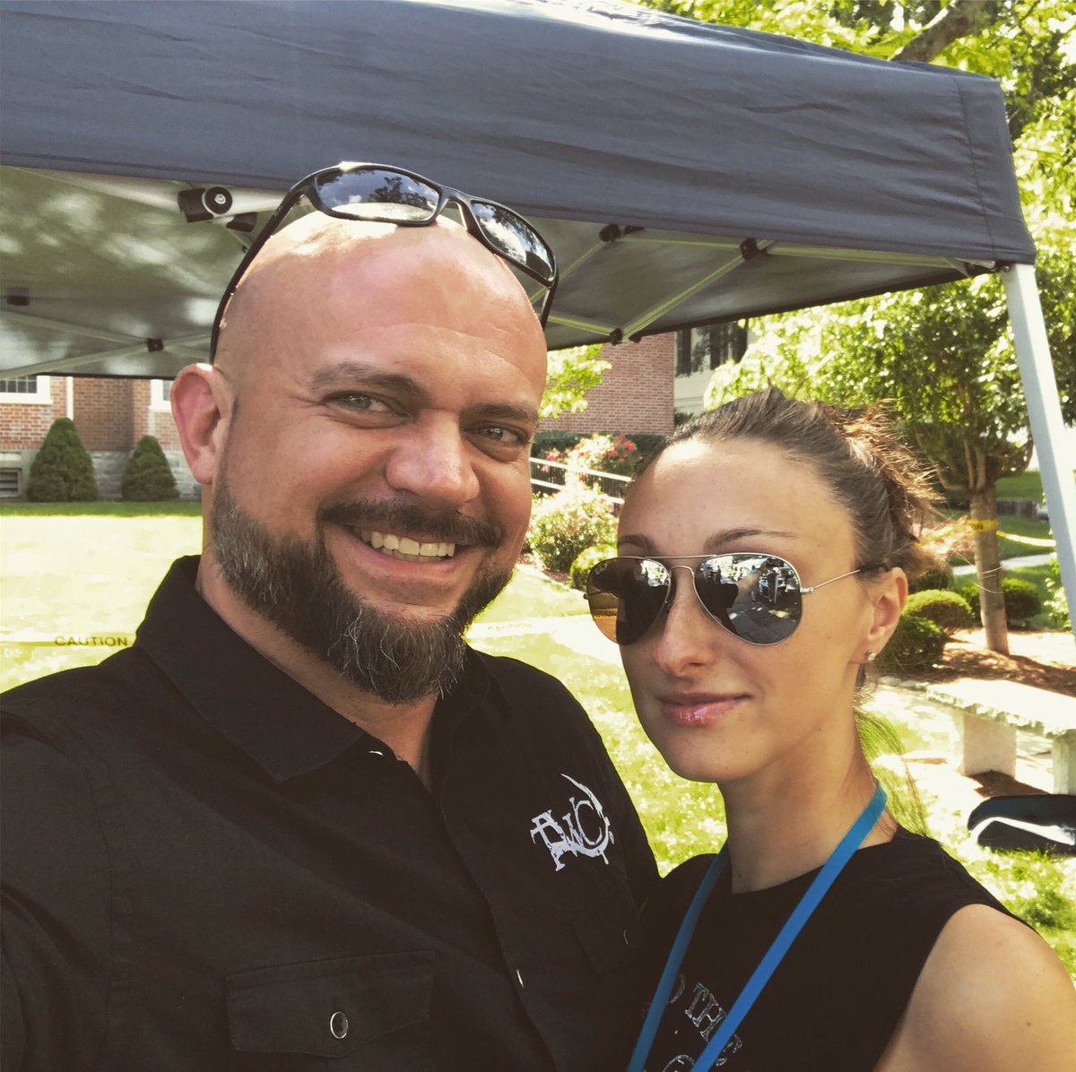 ScottPorterTN's tweet photo. A little selfie action with @workitburke at #oceanstateparacon #wraithnation #stayspookymyfriends #HauntedTowns #rhodeisland #newengland https://t.co/wMIK6HmBLO
