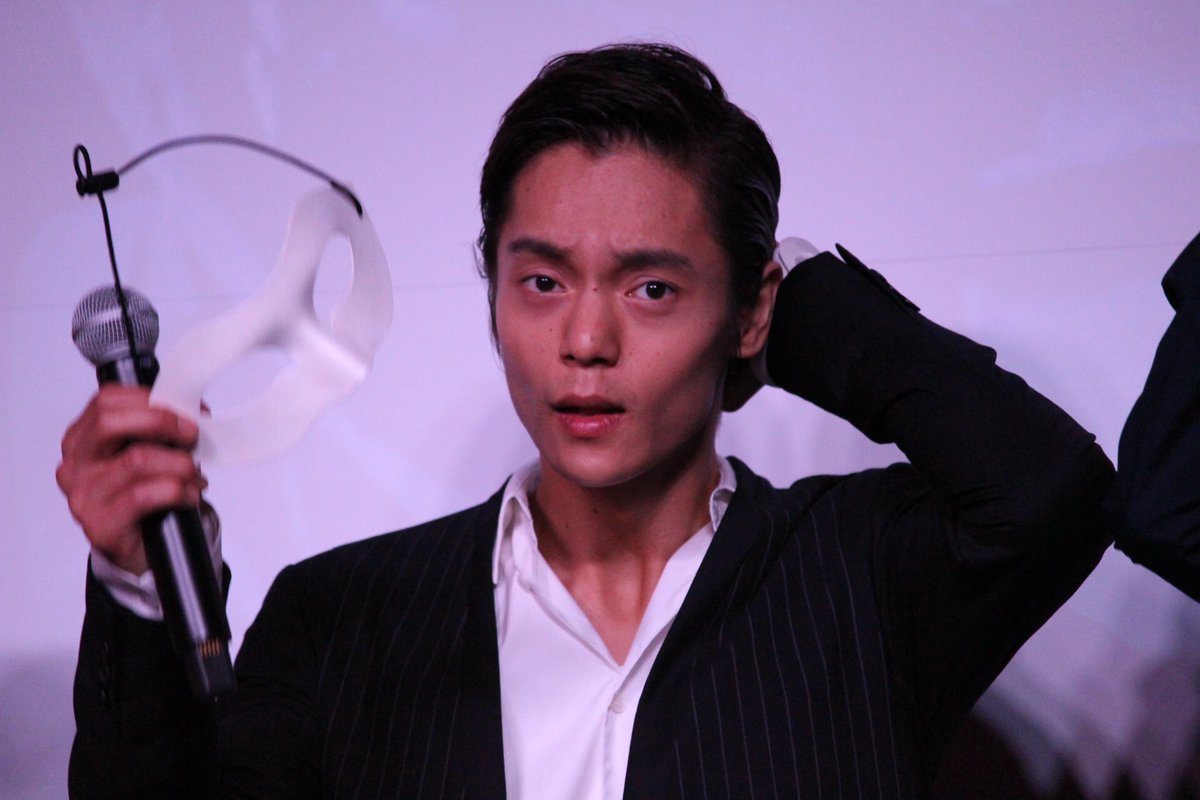 み 窪田正孝は髪を上げると 眉間にシワ寄せオラオラ系スイッチがonになります 最近オールバック不足だったのでありがとうございますたまらんです T Co Afwszmvknc Twitter