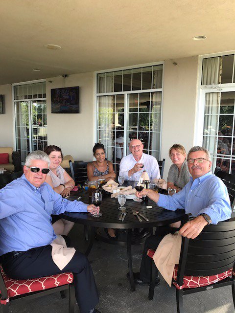 ExpressBrant's tweet photo. Enjoying a well-deserved team night out at @BrantfordGolfCC #Brantford #MillionToWork https://t.co/CoyRYgp4Ra