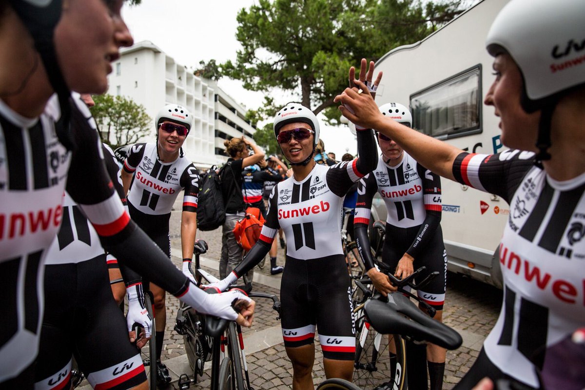 Giant_ESP's tweet photo. Preparadas para la cuarta edición de La Course de @LeTour!
#LivConElCiclismoFemenino
#lacoursebytdf
#LaCourse2017
#LaCourse
#TeamLiv https://t.co/JdQ11i63yw