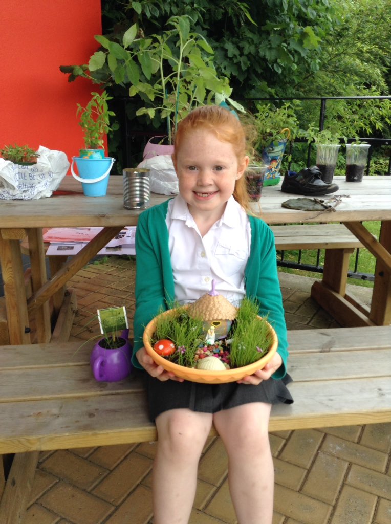 carlyannroseMCA's tweet photo. Where is the most unusual place you can grow a seed? KS1 shared their CLASS project outcomes with our local community. #pbl #soleproject https://t.co/aj4pnHaQjp