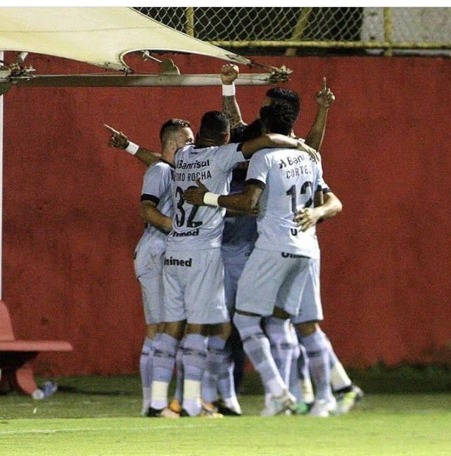 LucasBarrios_'s tweet photo. Mais uma vitória 💪🏻💪🏻💪🏻 seguimos escalando na tabela 👍🏻👍🏻👍🏻Vamos Grêmio⚫️🔵⚪️LB#18 ⚽️⚽️⚽️ https://t.co/4rvnkNNMzj