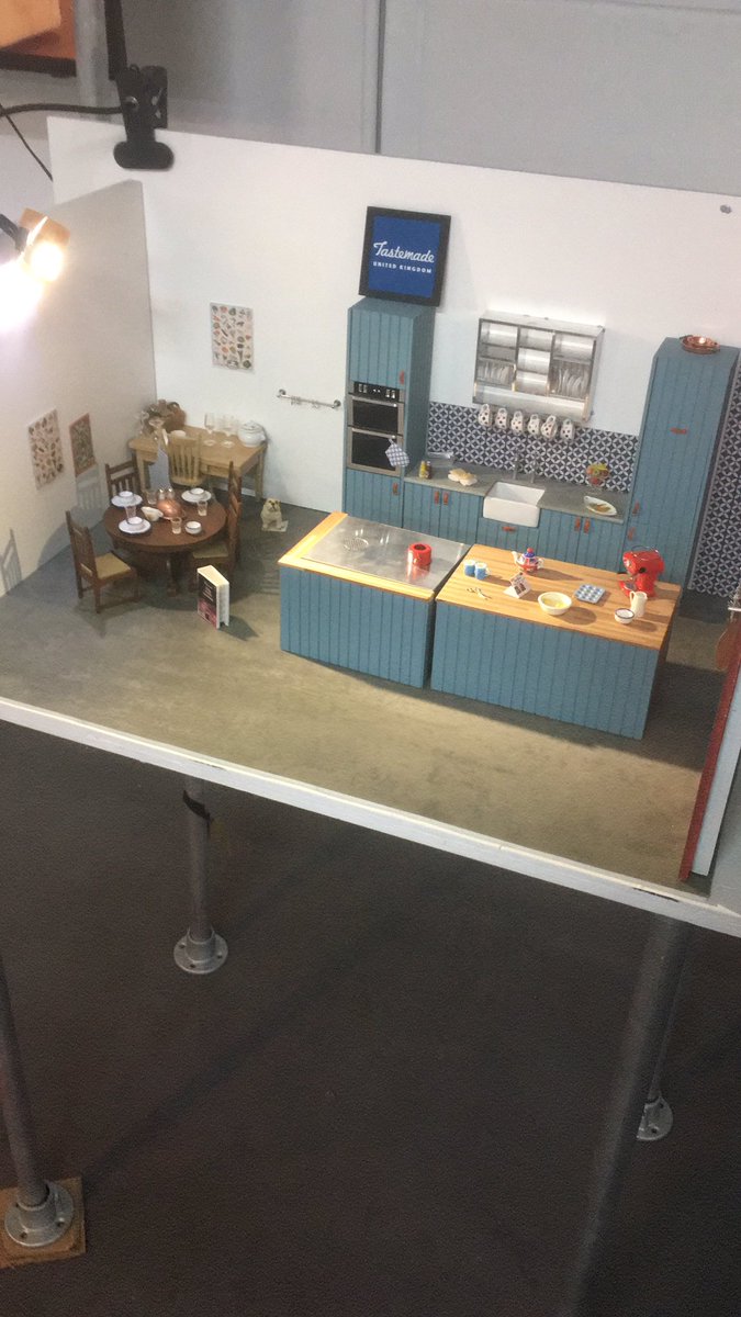 sirperci's tweet photo. The legendary "tiny kitchen" @tastemade #maxusflare #creativityweek https://t.co/CQoMJkzMuO