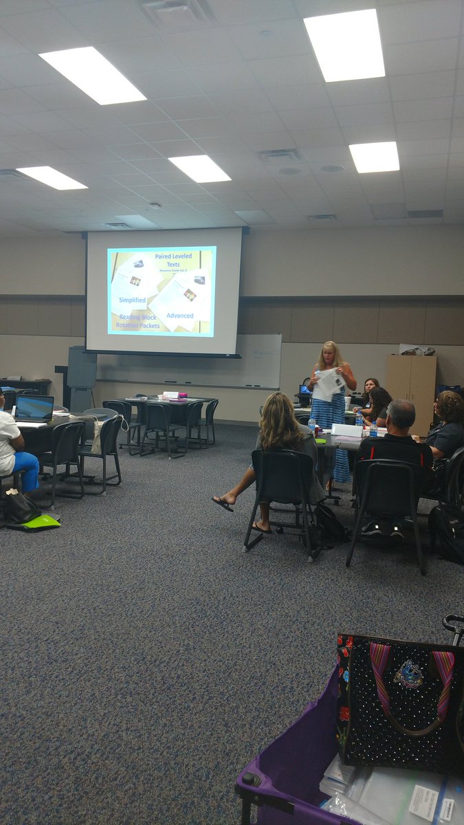 usmcgomez's tweet photo. We are so happy to have @ImagineLearning with our secondary #ESL team! #makeandtake @AlvinISD https://t.co/CZYTa8gCV3