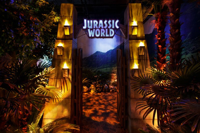 InParkMagazine's tweet photo. @JurassicWorld Comes to Life at #Chicago's @FieldMuseum https://t.co/vU6UpJ22h3 @imagineexhibits #CreatureTechnology https://t.co/SfhHaF5JA2