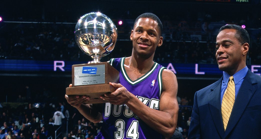 Happy Birthday Ray Allen!!

Flashback to the 2001 Three Point Contest... 
