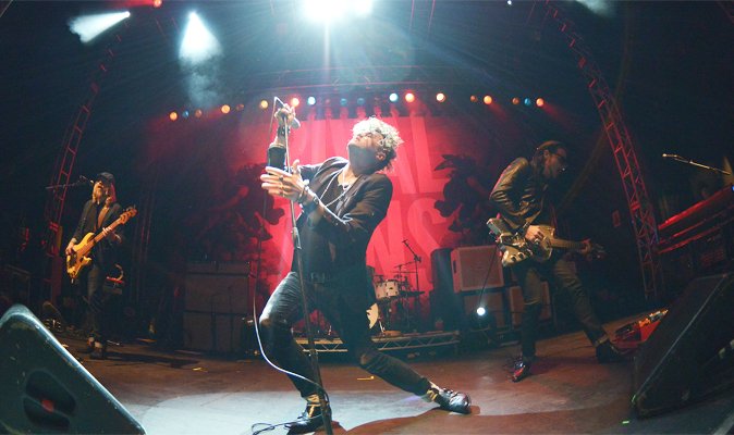 Daily_Express's tweet photo. Ramblin’ Man Fair 2017: Top 10 bands and acts to see – @rivalsons are No 4 https://t.co/XonxS2ltDc #RMFair2017 #ramblinmanfair https://t.co/HMRdJ44YDa