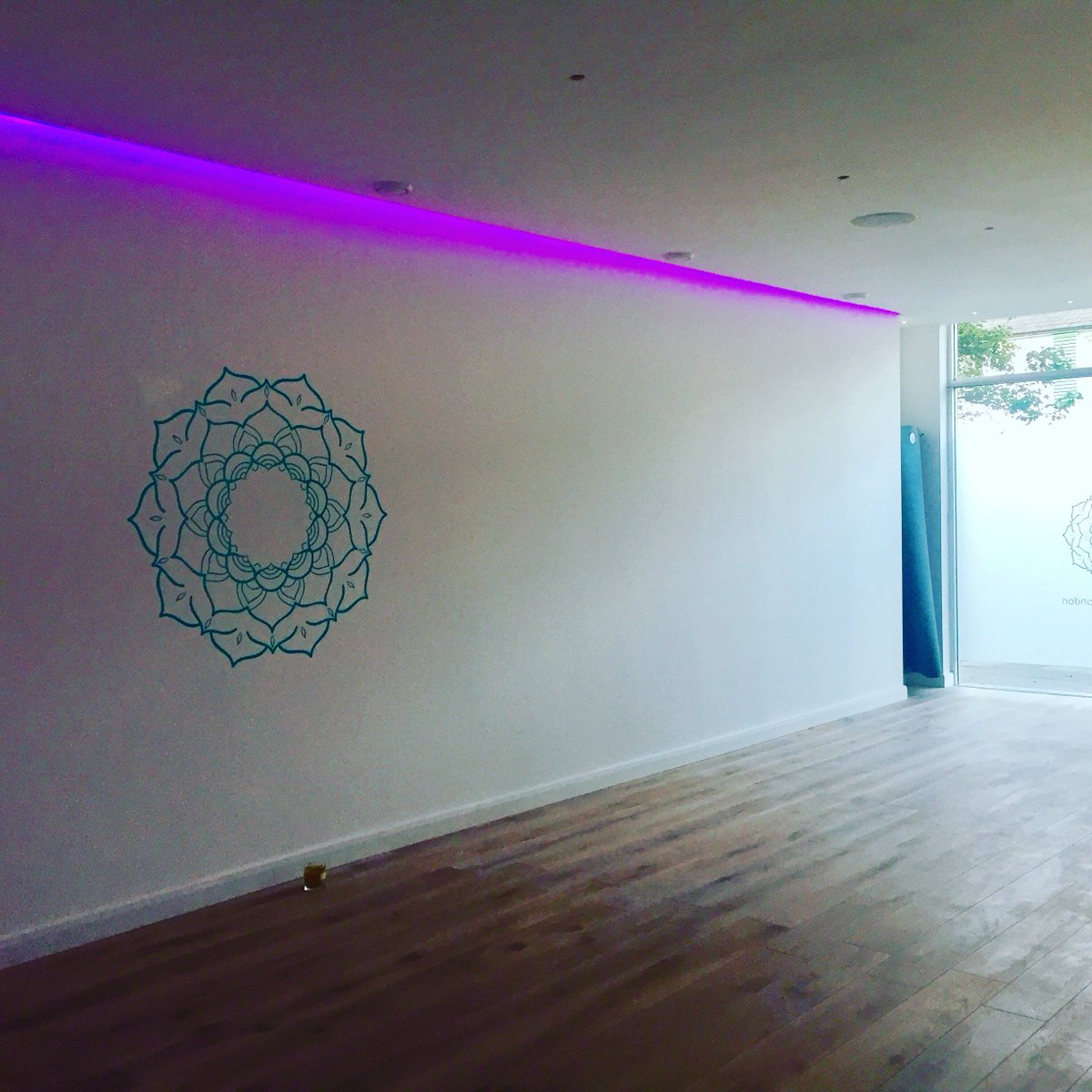 LondonYogaHub's tweet photo. Builders may be here but we are OPEN! Come check out our beautiful studio this eve 6pm Vinyasa Flow and 7.30pm Slow Flow #yogaeverydamnday https://t.co/wKQuoV0tPj