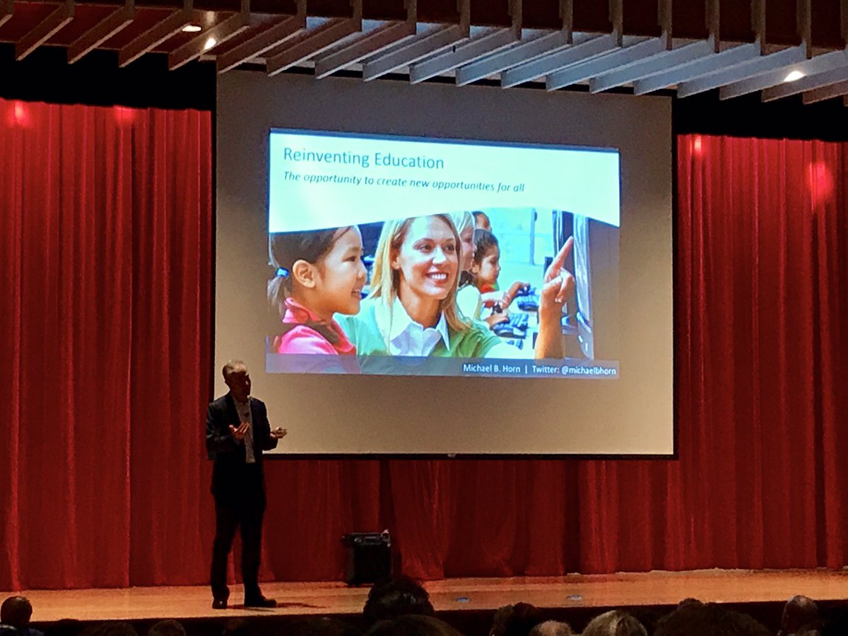 WarrenHartman1's tweet photo. Ready for terrific day of learning. Michael Horn is in Warren! #inelearn #BLForum17 #warrenlearns https://t.co/wiz1rQ5ezr