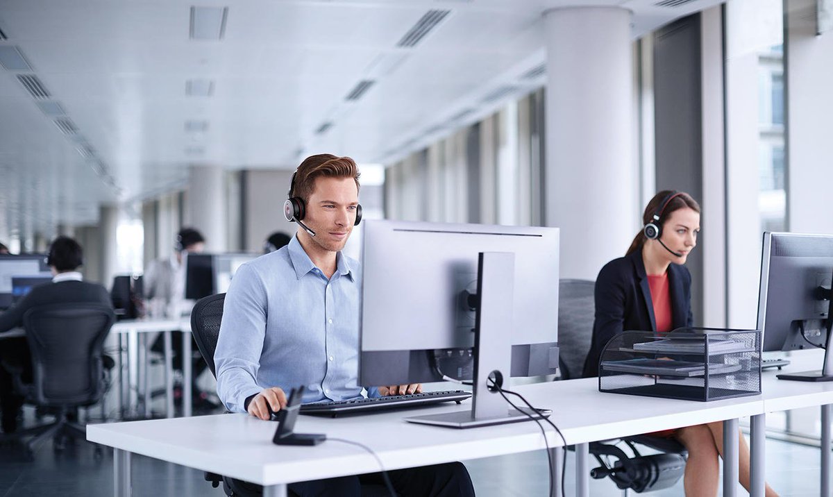 JabraEurope's tweet photo. New Jabra Evolve 75 - Manage noise for better productivity. #Jabra #Evolve75 #productivity #wireless #work https://t.co/X3un0tN4IL https://t.co/kAyWij9tXP