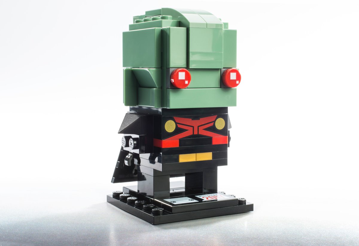 RT for the chance to win a LEGO Brickheadz: <a href="/DCComics/">DC Comics</a> Supergirl &amp; Martian Manhunter <a href="/Comic_Con/">Comic-Con International</a> Exclusive! 😍 #SDCC LEGO.build/SDCC