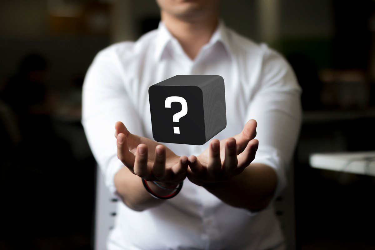 Kriszaa_007's tweet image. Let's play a game 😉 Can you guess which @HP device is in this photo? Hint: It fits in the palm of your hand #HPInsiders #ExploreHP #lifeatHP