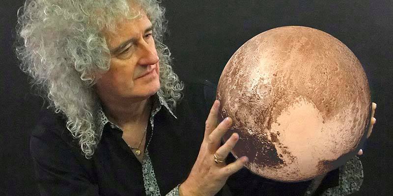Happy Birthday (19 July 1947) to Dr Brian May, singer, Queen guitarist and astrophysicist! 