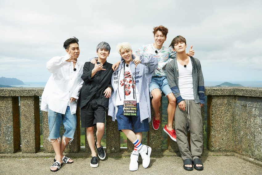 gymy0608's tweet photo. 데뷔 20주년 이라서 풋풋함은 없겠네 속단하지 마세요 #SECHSKIES_DEBUT 이분들은 무대위 빼고는 안 풋풋했던 적이 없어요 희희 https://t.co/mUiloFAJeH