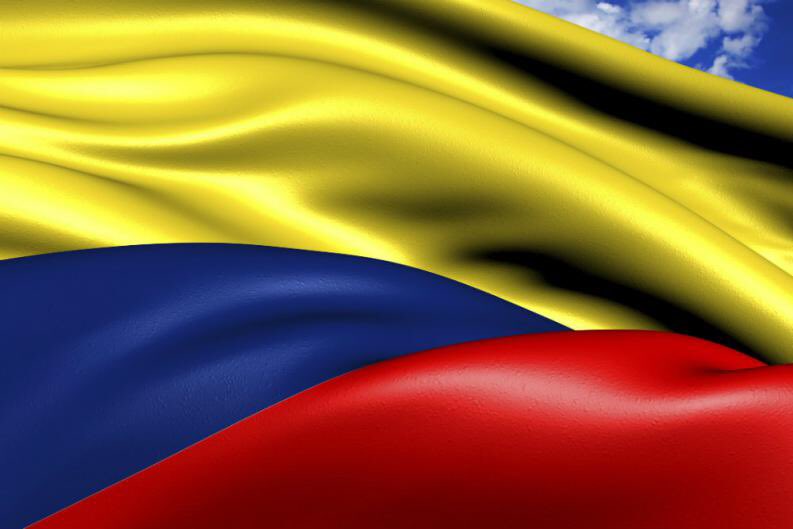 Etexcolombia's tweet photo. #FelízIndependencia a una patria que nos vio nacer hace 50 Años. Una tierra en la que creemos y por la que trabajamos a diario! 💛💛💙❤️ https://t.co/VHCzOTGd5C