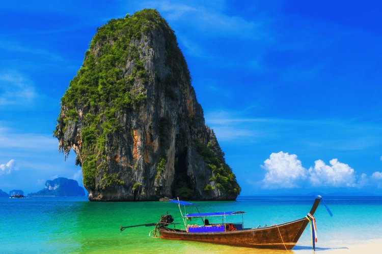 8 Beautiful and Affordable Countries to Travel in South East Asia traveldefinition.com/traveling-tips…
