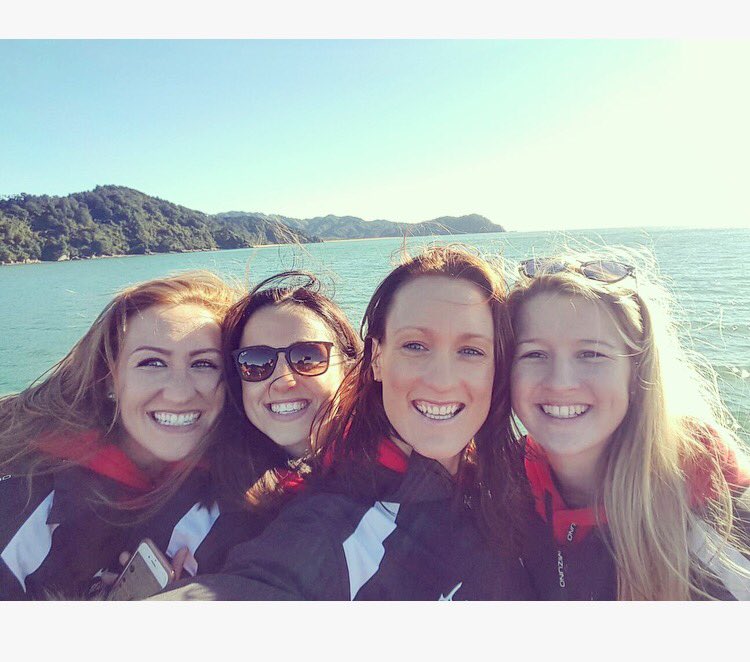 ClareJones03's tweet photo. #TB to a perfect day #smileymidis #midilove #abeltasman @SuzyDrane @kyrajones09 @bethanndyke @TheCelticFlames @WelshNetball 😁❤️ https://t.co/3xQRIySrfi