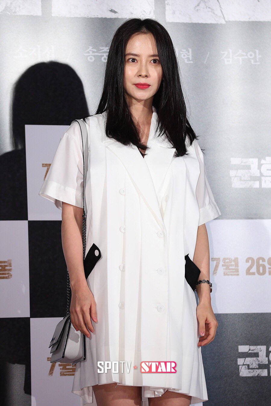 DFLpMkNUMAEA2wx.jpg:large