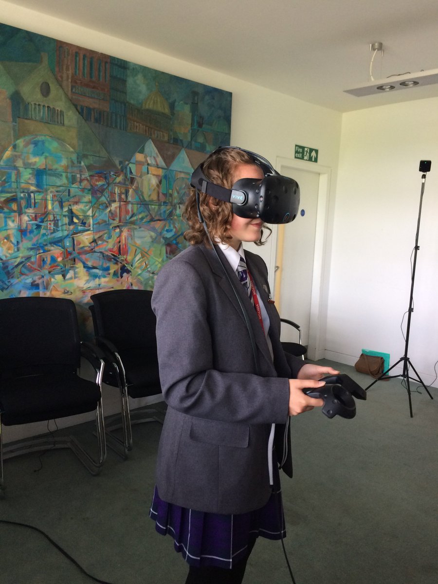 AcademyWestwood's tweet photo. Virtual reality design gadgets...wow! @ArupUKMEA @ImagineerUK #TimberWave #WAwave https://t.co/r0z5dCv40Z