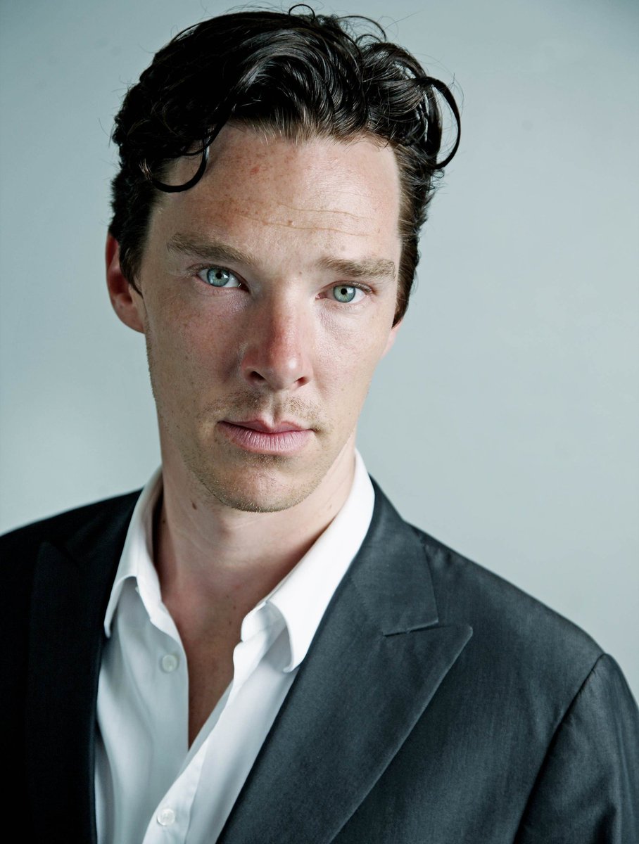 shipp_elizabeth's tweet photo. Happy Birthday Benedict Cumberbatch!! Love you lots 😚❤ https://t.co/kJQL1YJRsD
