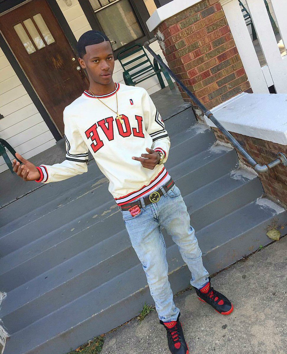 ralph_hilfiger's tweet photo. What Is Love 🤔 #Loveyourself https://t.co/rI1yrQDdaP