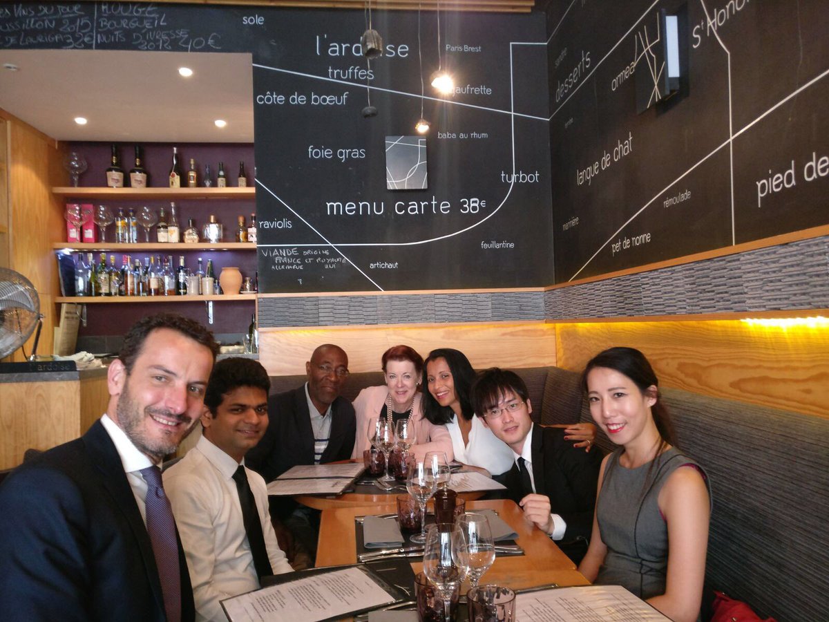 ESSECLuxuryMBA's tweet photo. he Essec field project team winds up their consulting mission for #Cartier high jewellery division today! #Essec #MBALuxe2017 https://t.co/bVMbi8BIkS