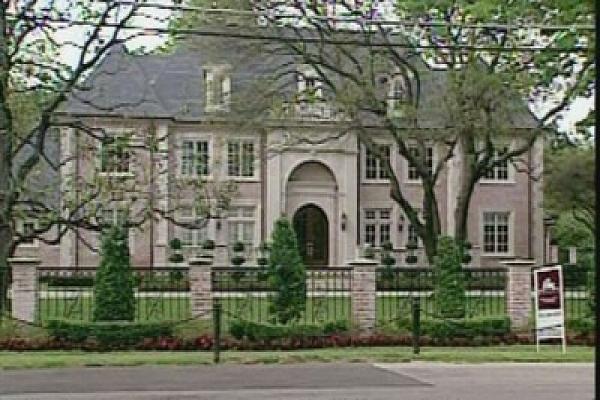Crown_Financial's tweet photo. Foreigners snap up record number of US homes  #foreigners  #ushomes  #crown 

https://t.co/J6VBWJTriT https://t.co/aYxYodQJCK