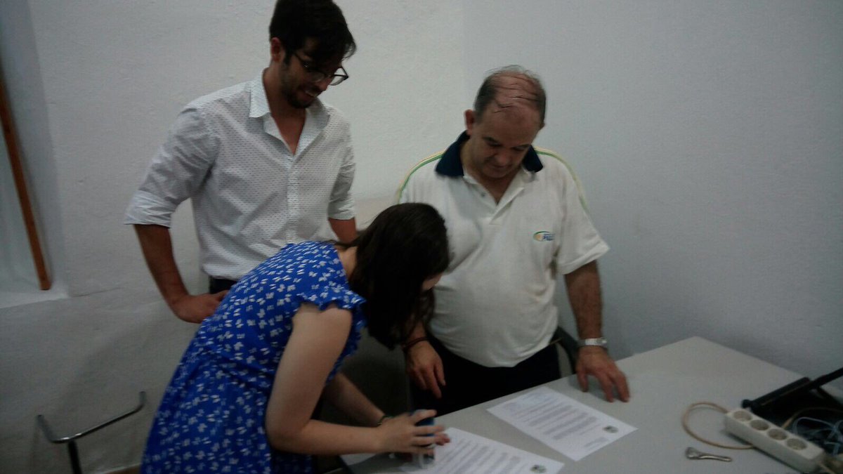 ArtesacroT's tweet photo. Firma del contrato entre la @PastoraSMarina y la @BM_F_Guerrero 📷 Francisco Santiago. https://t.co/h0YQwQOkhg