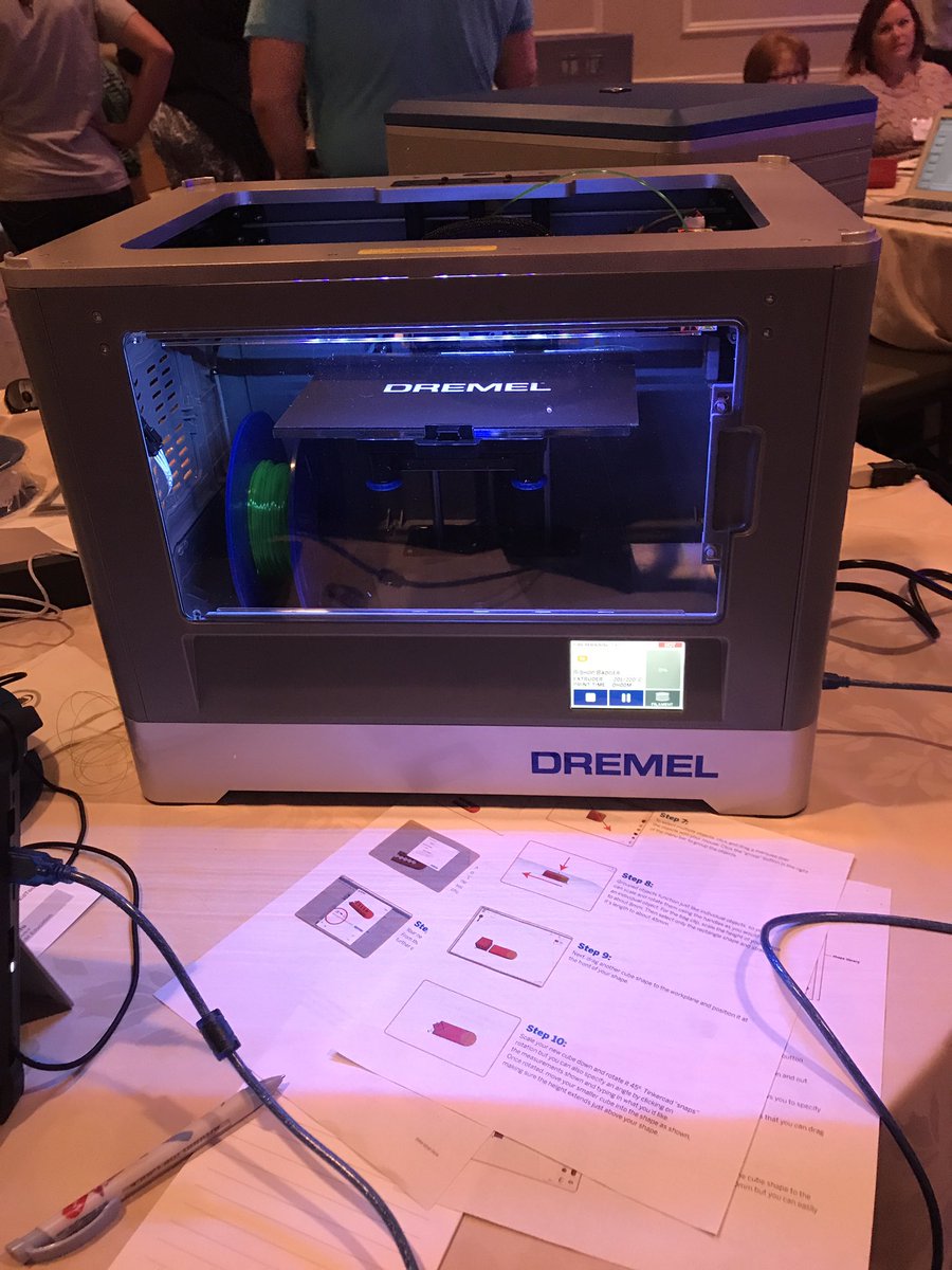 laj52262's tweet photo. First 3D project@printing https://t.co/E8VK25Uv74