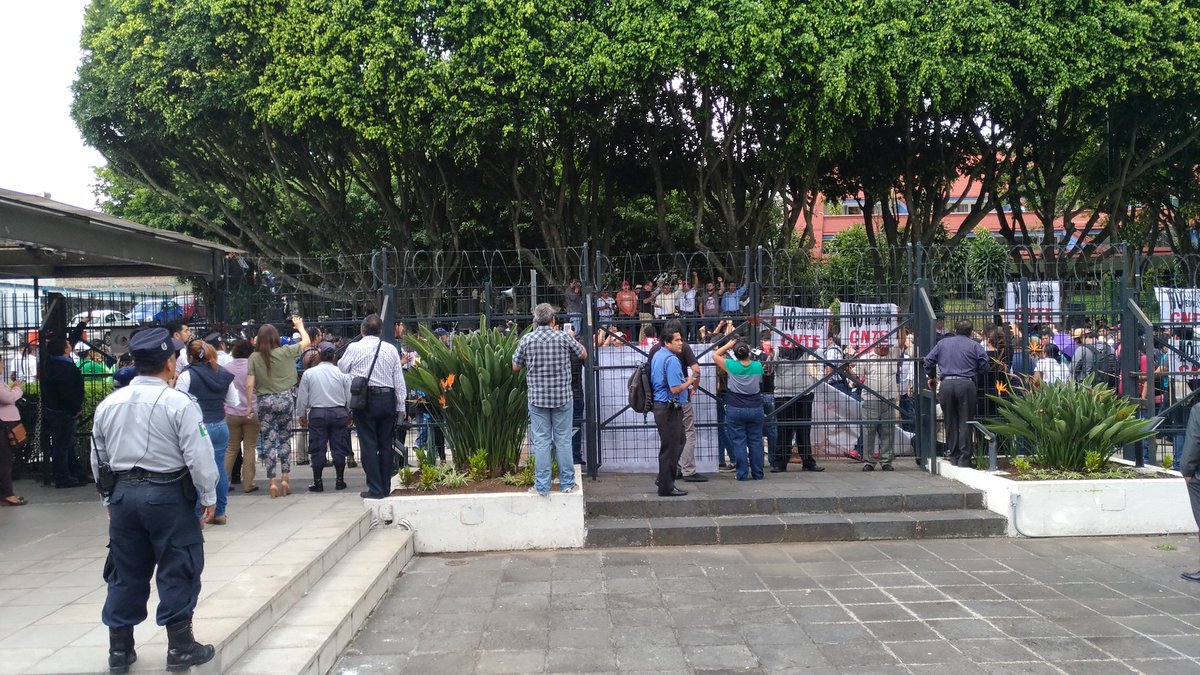 dipsmorenavera's tweet photo. Llega el #MGPV al Congreso del Estado del Estado de #Veracruz https://t.co/bhM8TtIoKt