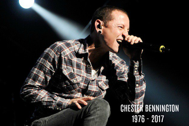 KlanMusicFest's tweet photo. Todos los miembros del #Klan lamentamos esta fuertísima pérdida ¡hasta luego #Chester! 😣💔
#SomosKlan #ConElKlan 👣🌟 https://t.co/kLMVfpePeV