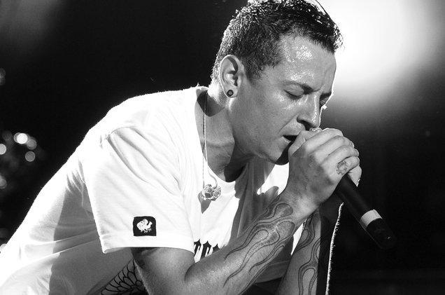 billboard's tweet photo. Linkin Park's Chester Bennington mourned by Rihanna, Imagine Dragons, Chance the Rapper &amp; more https://t.co/15TV0O8Inb https://t.co/iTVF5kHWWu