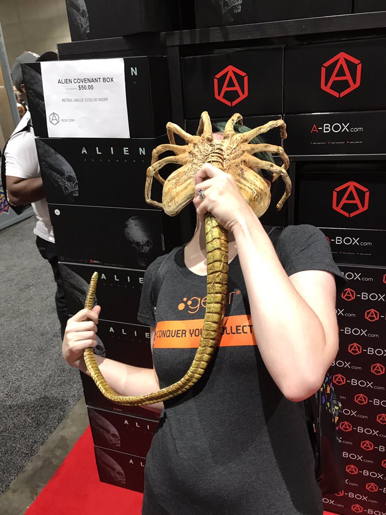 gemr's tweet photo. Get a big box of #Alien gear from @abox_production @Comic_Con. Every box comes with a free hug.  #GemrSDCC #SDCC #ABOX #AlienCovenant https://t.co/zwzBioqOmq