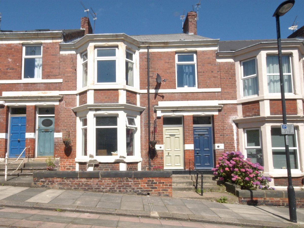 GrovesRes's tweet photo. Amble Grove is Groves #PropertyoftheWeek on the market for £142,500! #northeasthour #prophour https://t.co/T6iaZZfRVF