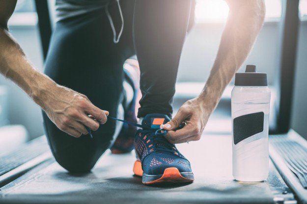 where to buy on running shoes near me