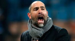 Hadi arkadaşlar tam destek 

#TudorGoHome