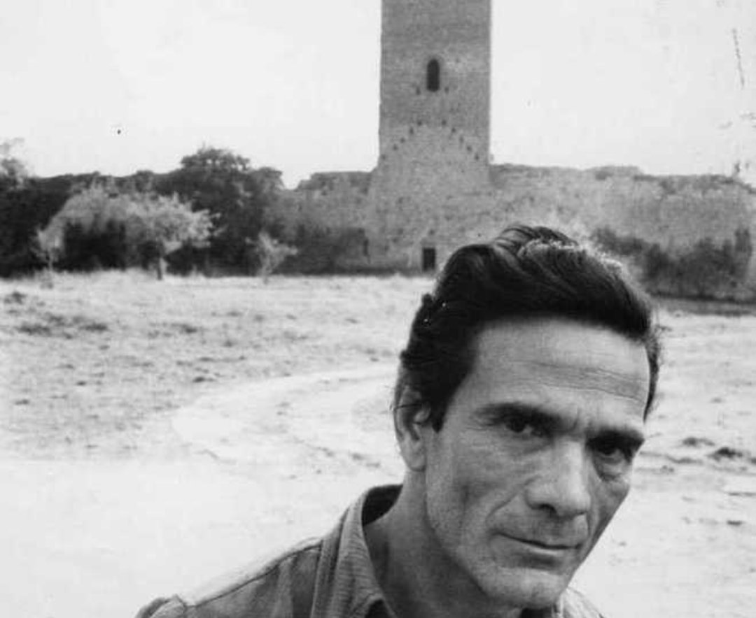 AnnaMariaRosas1's tweet photo. @CasaLettori
...sono qui solo come un animale
senza nome...
libero di una libertà che mi ha massacrato
#Pasolini 
#NottiESussurri https://t.co/6jPlt7kF8J