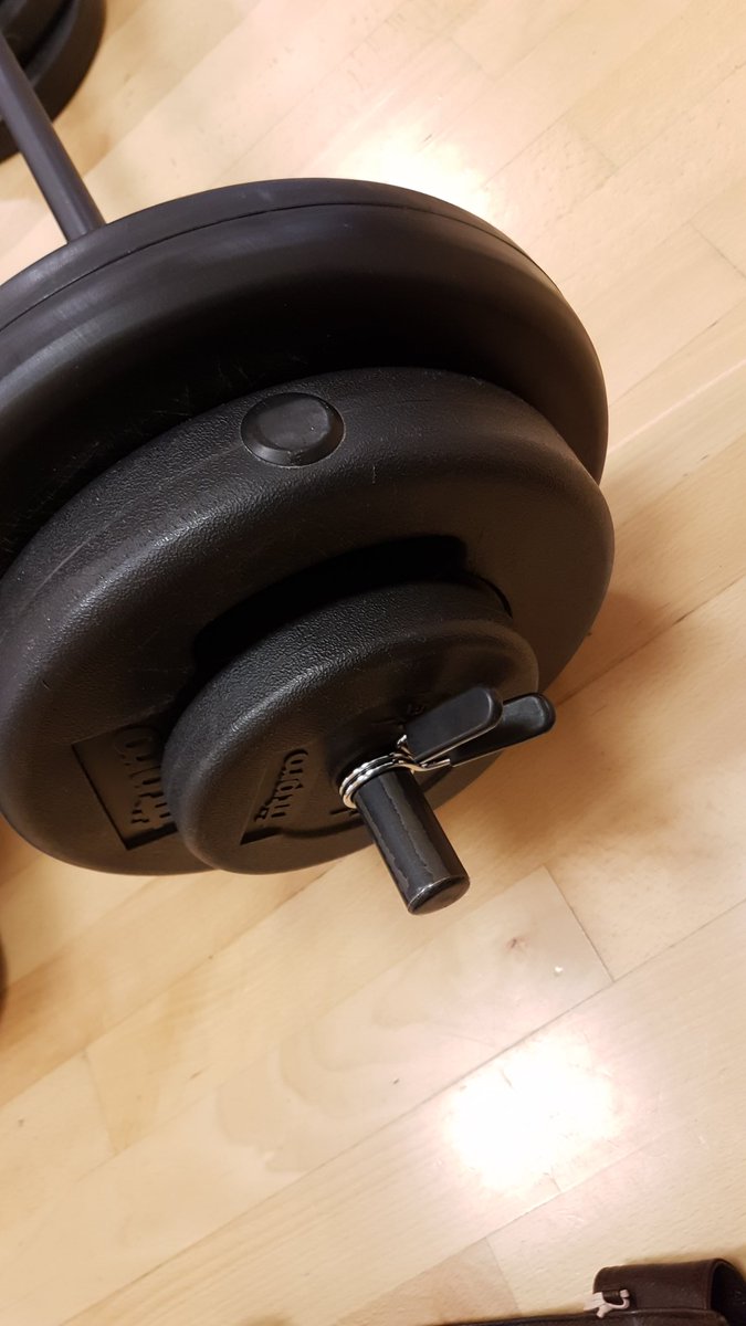 EmmaOffTwitr's tweet photo. This is going to hurt in the morning. Back to it #bodypump #operationsixpack 💪😛 https://t.co/i4W3maBv5j