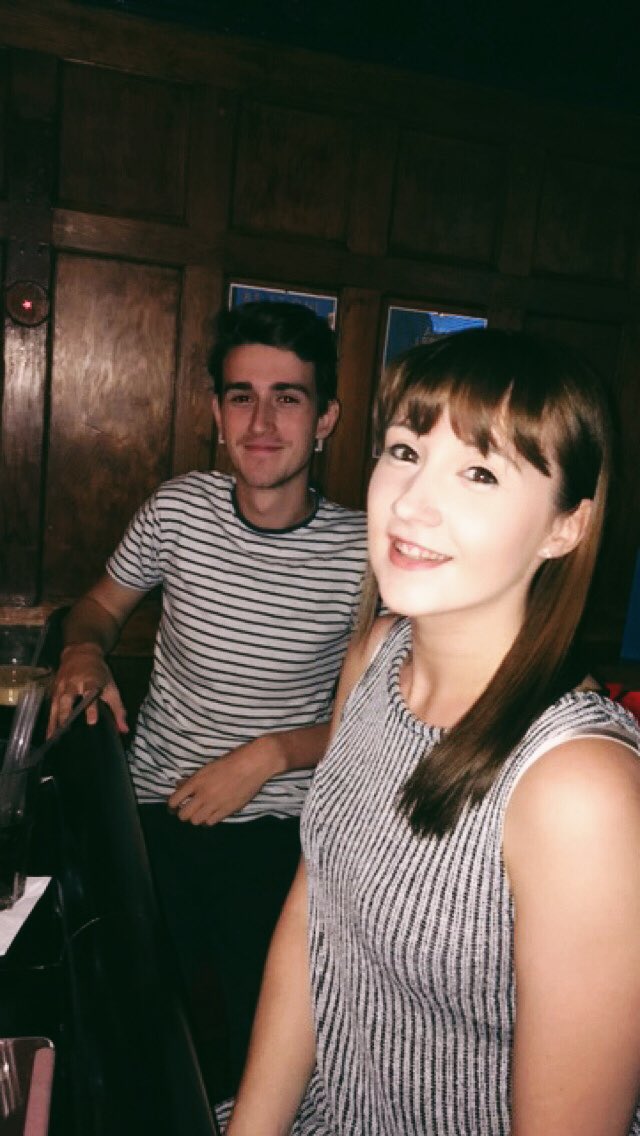 BeAtOne_MK's tweet photo. Half an hour to go with @Leedertron. Who is coming for a good sing-a-long? 😛#livemusic #appihour https://t.co/7VGCYx4ivw