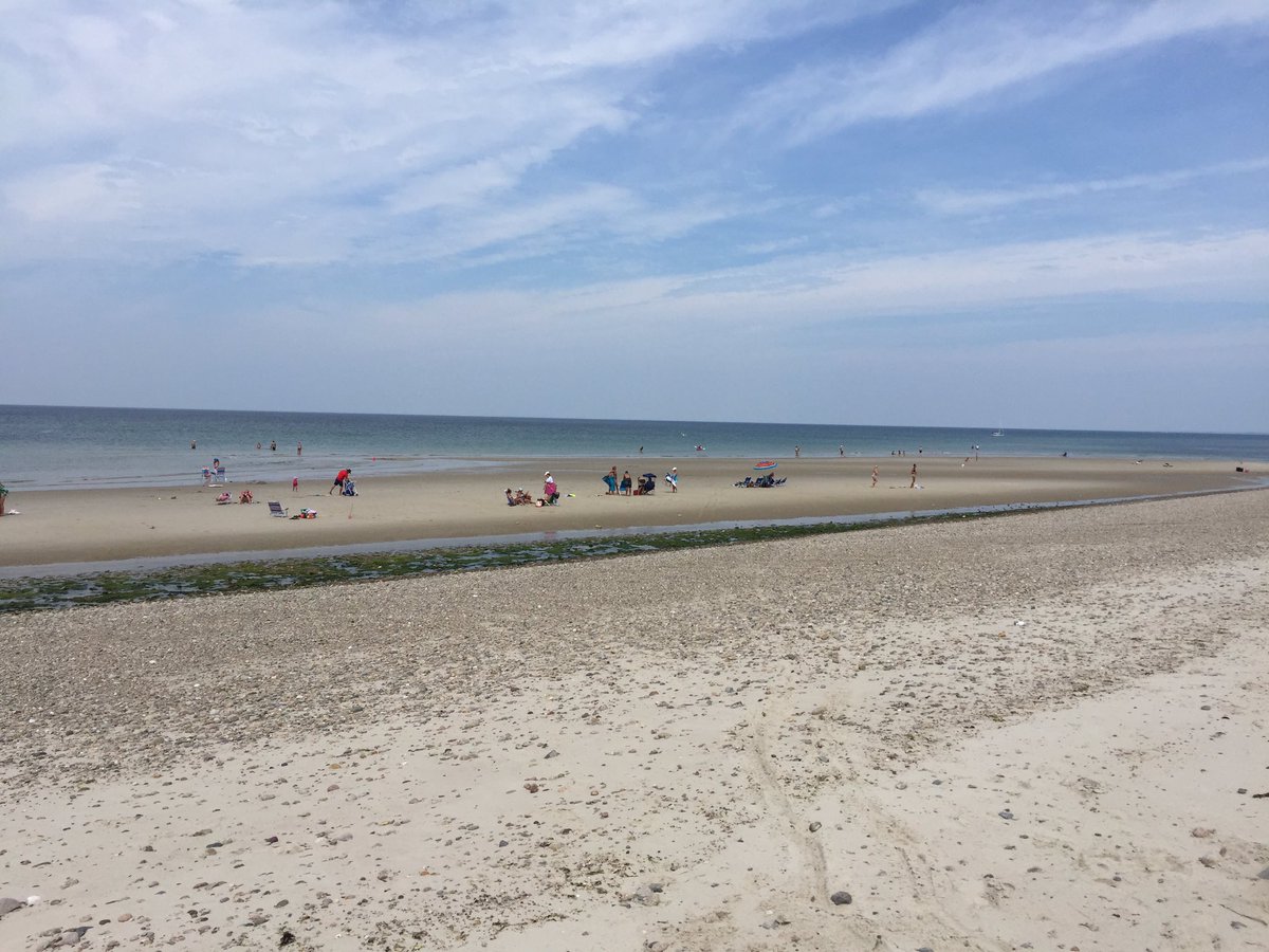 bobcatalini's tweet photo. Crazy large sand bars today in the Downs ! #Sandwich Downs #OldeCapeCod https://t.co/geUpdMTltw