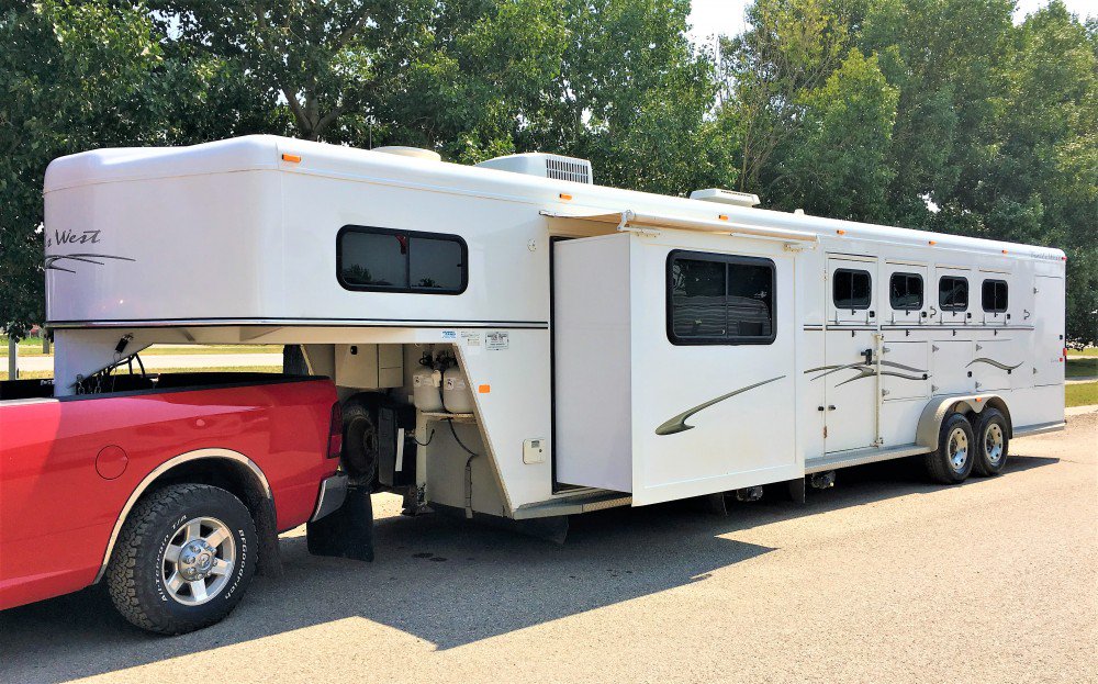 Looking for a quality, clean, used LQ? This is the one for you! 2007 Trails West 4H LQ w/ Slide-out. Call Phil 403-601-0444, for more info!