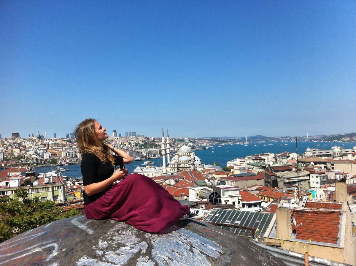 erasmusintr's tweet photo. I love Erasmus in Turkey because it’s one of the most magic and beautiful country to enjoy in Europe https://t.co/vRaOCicW5N https://t.co/7pue2eiqMQ