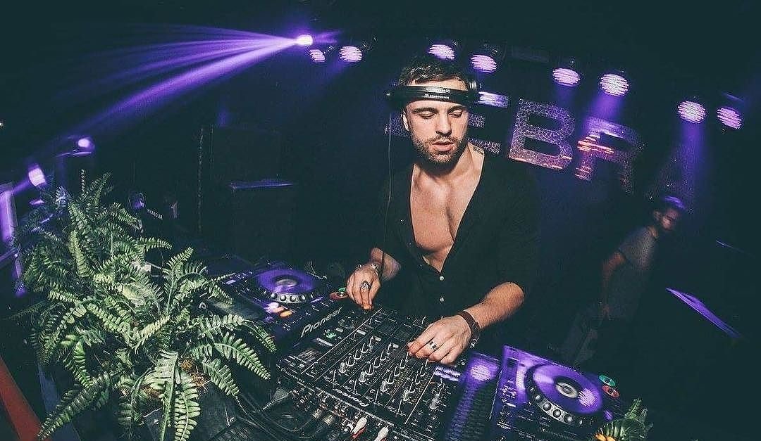 FACTION__'s tweet photo. What's your favourite @dale_howard track? 🔌 Catch him tonight joining an all star line up @eden_ibiza. 🔊 https://t.co/s0aTM7FXfs