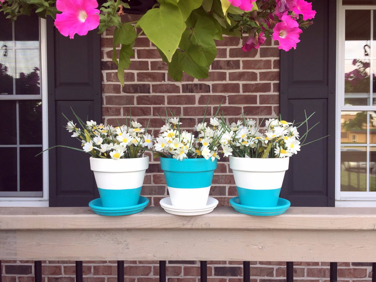 RustOleumCA's tweet photo. It’s the project that brings out creativity and brightens up your deck. #ThreeStepThursday #NewColour #SatinSeaside https://t.co/JLJfQmbx8Y https://t.co/TCIRoTEDtE