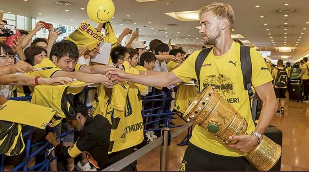 Pics_dortmund's tweet photo. Gute besserung Schmelle! https://t.co/sOJ6mPD7eJ