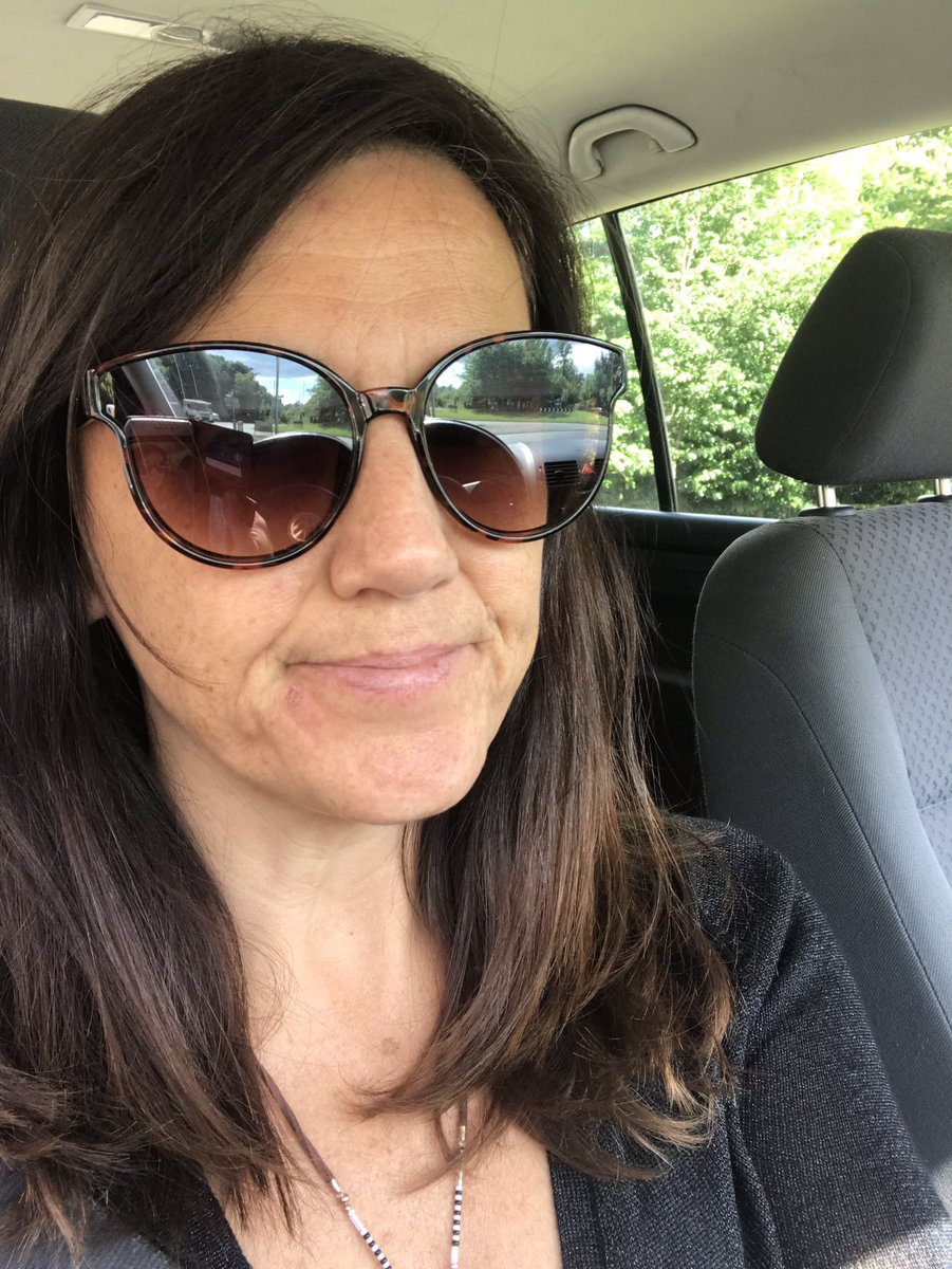 UnwinedBerko's tweet photo. About to head into London for the launch of @SacreDallerup fab new book #ReinventMe. A 45-min meditation session awaits. I need it #unwined https://t.co/7hxQzQglza