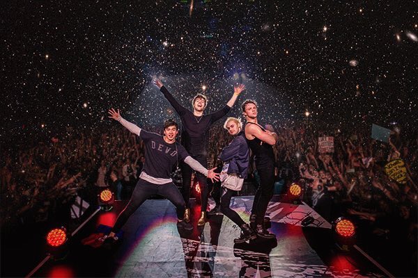appleunamme's tweet photo. Here we goooo #FanArmyFaceOff #5SOSFAM @5SOS @billboard https://t.co/hulQdIuaUr